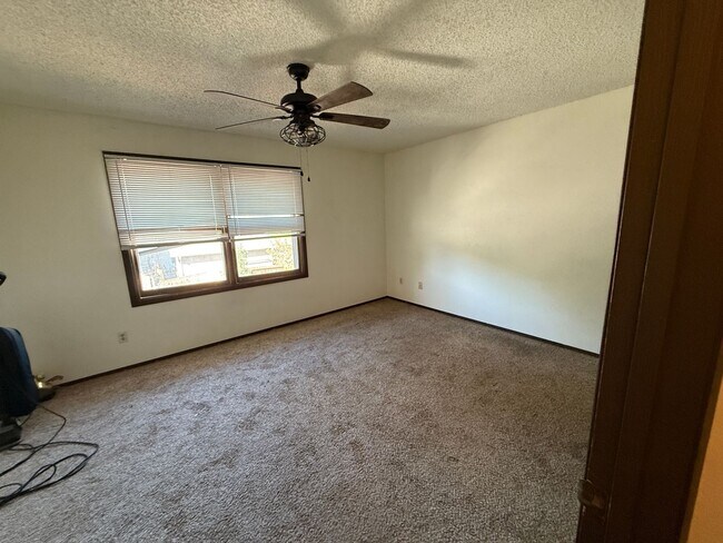 4703 S Clay St in Englewood, CO - Building Photo - Building Photo