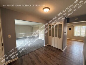 5283 Rostraver Ct in Shelby Township, MI - Building Photo - Building Photo