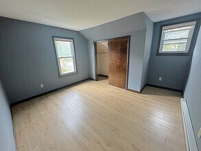 404 Hartwell Ave in East Syracuse, NY - Building Photo - Building Photo
