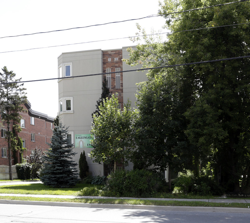 Eaglesgate Estates in Barrie, ON - Building Photo