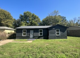 5366 Clinchport Cir in Memphis, TN - Building Photo