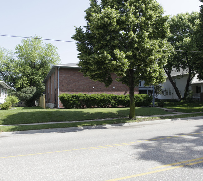 4520 Calvert St in Lincoln, NE - Foto de edificio - Building Photo