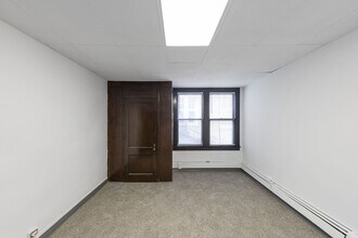 2 N Huron St in Ypsilanti, MI - Building Photo - Building Photo