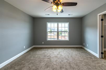 910 Warrior Hill Dr in Louisville, TN - Building Photo - Building Photo