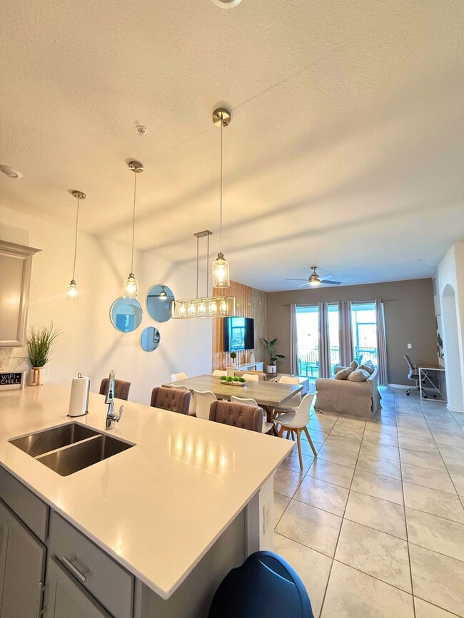 1083 Splash Shot Pl in Davenport, FL - Foto de edificio - Building Photo