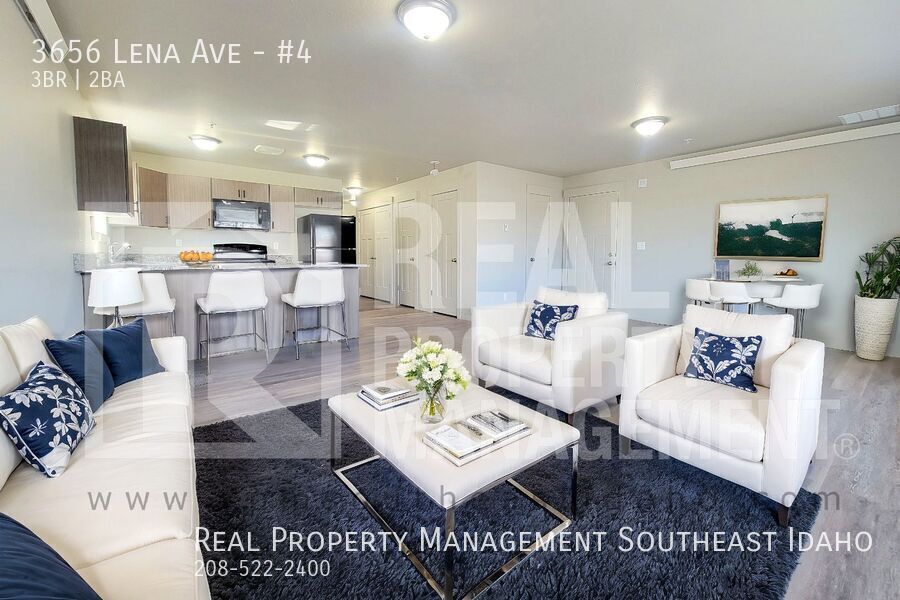 3656 Lena Ave-Unit -#4 in Idaho Falls, ID - Building Photo