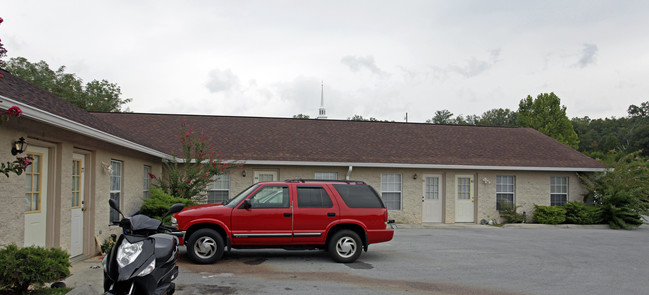 Murrell Meadows in Sevierville, TN - Foto de edificio - Building Photo