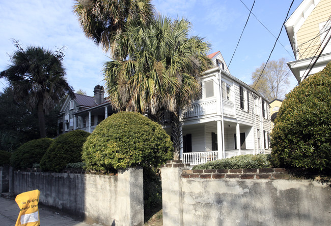 20-24 Bee St in Charleston, SC - Building Photo - Building Photo