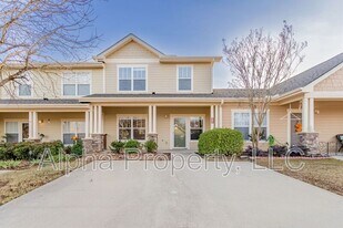 302 Shallow Dr in Taylors, SC - Building Photo