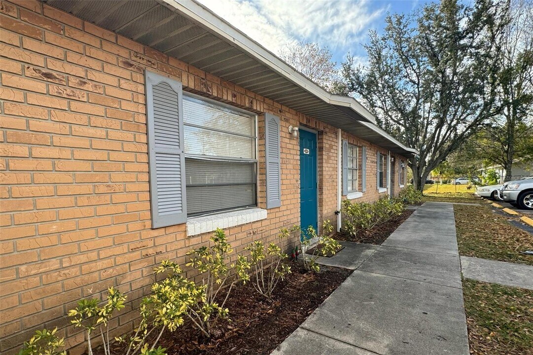 3215 Pershing St in Kissimmee, FL - Building Photo