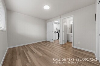 4425 Pacific St SW in Tacoma, WA - Building Photo - Building Photo