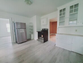 30 Hull St in Shelton, CT - Building Photo - Building Photo