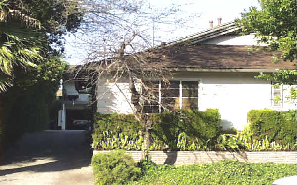 10611 Landale St in North Hollywood, CA - Building Photo - Building Photo