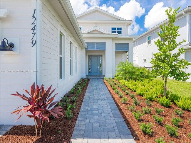 12479 Nautilus Cir in Palm Beach Gardens, FL - Building Photo - Building Photo