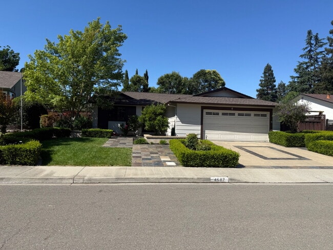 property at 4682 Laramie Gate Ct