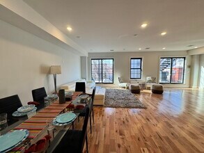 241 Palisade Ave in Jersey City, NJ - Building Photo - Building Photo