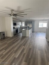 2823 Kona Blue Ln in Las Vegas, NV - Building Photo - Building Photo