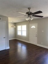 4947 Corrigan Ave in Dallas, TX - Building Photo - Building Photo