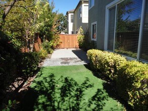 6060 Dalton Way in San Ramon, CA - Building Photo - Building Photo