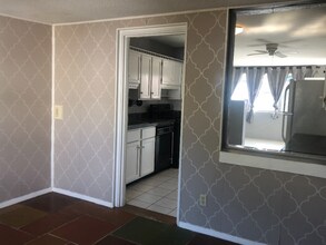 23 Hibiscus Dr in Ormond Beach, FL - Building Photo - Building Photo