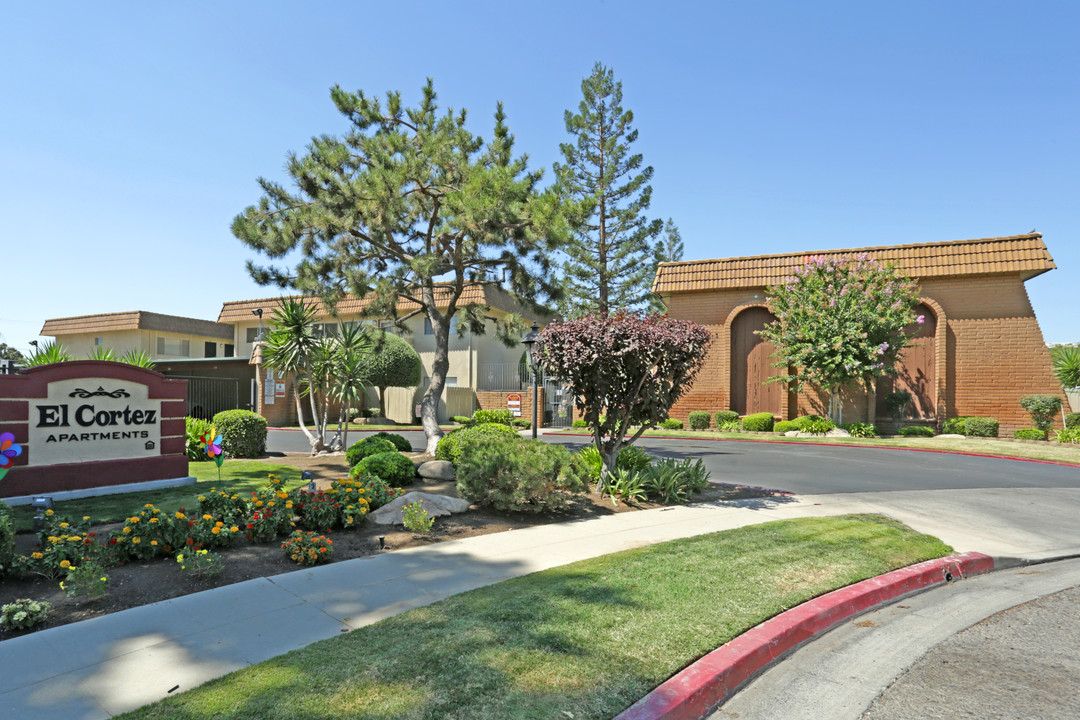 El Cortez Apartments in Fresno, CA - Building Photo