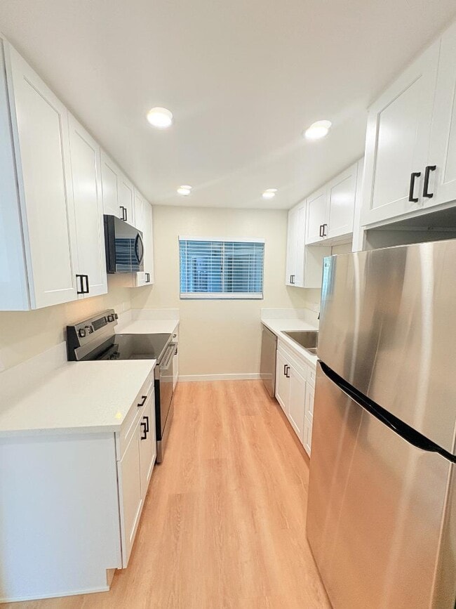 property at 328 S Weitzel St