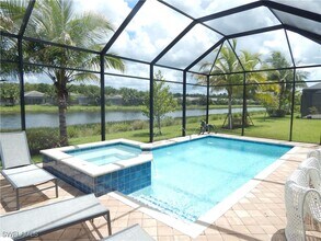 11536 Jacaranda Dr in Naples, FL - Building Photo - Building Photo