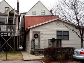 1718 S 4th St in Louisville, KY - Foto de edificio - Building Photo