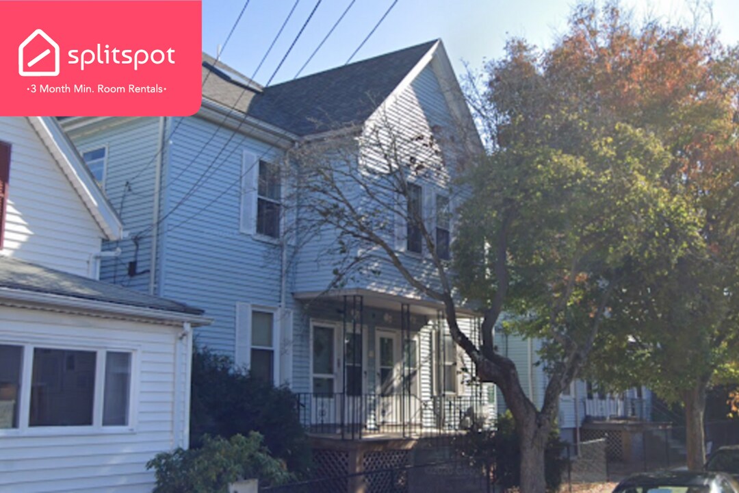 51 Clifton St, Unit Unit 2 in Cambridge, MA - Building Photo
