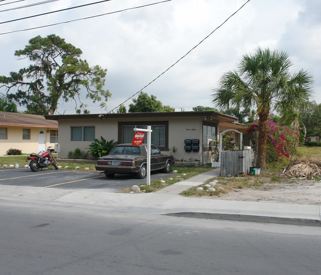 1115 W Las Olas Blvd in Fort Lauderdale, FL - Foto de edificio - Building Photo