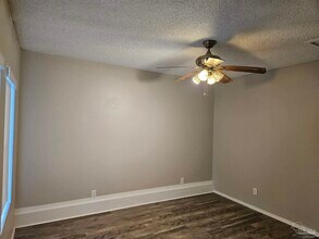 2958 Sky Crest Dr in Pensacola, FL - Building Photo - Building Photo