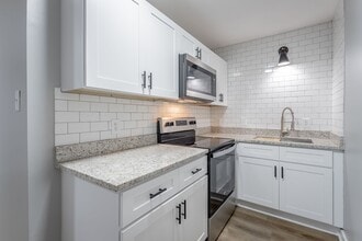 655 4th St NE in Cleveland, TN - Building Photo - Building Photo