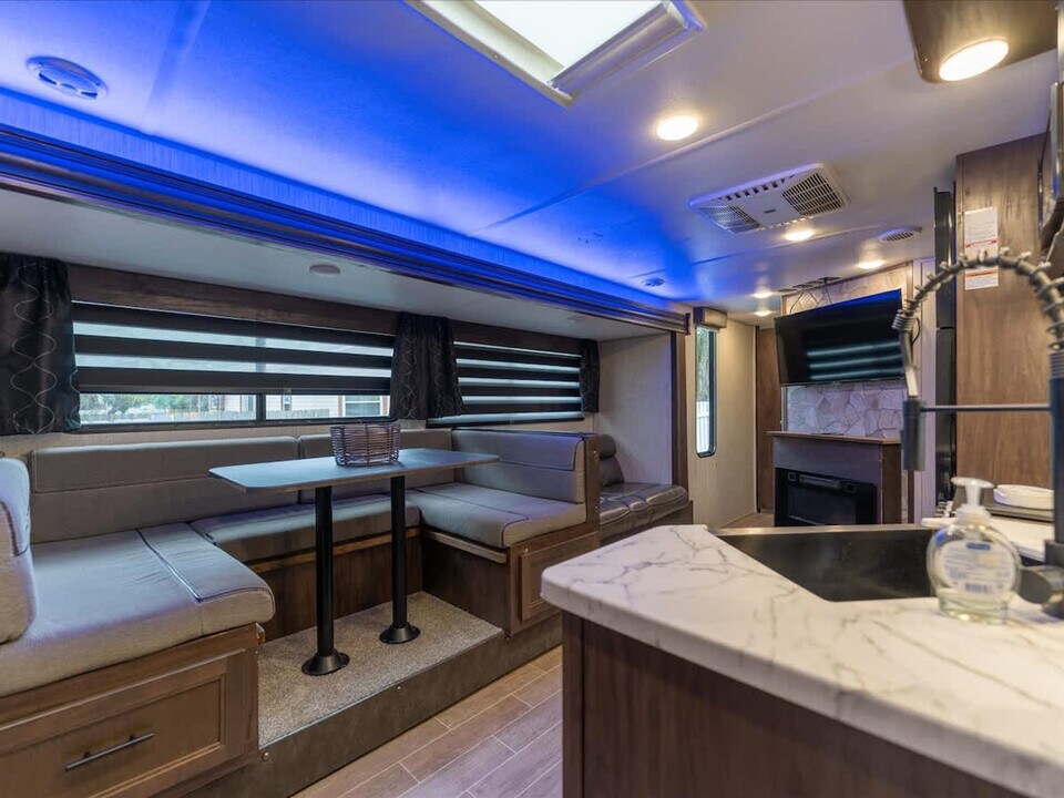 1905 W St Louis St in Tampa, FL - Building Photo