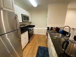 16 Chauncy St, Unit C in Cambridge, MA - Foto de edificio - Building Photo