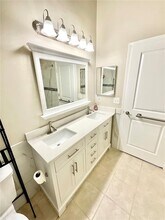 11638 HIDDEN Holw in Tampa, FL - Building Photo - Building Photo