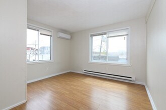 25 Acton St-Unit -2 in Watertown, MA - Building Photo - Building Photo