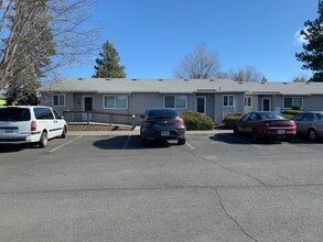 Golden Arms Apartments in Goldendale, WA - Foto de edificio - Building Photo