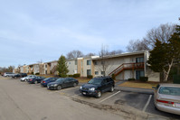 Boulders in Brockton, MA - Foto de edificio - Building Photo