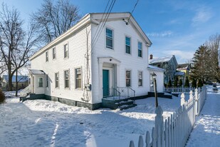 11 Charlotte St, Unit 11 Charlotte St Baldwinsv in Baldwinsville, NY - Building Photo