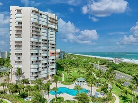 5051 N Hwy A1A, Unit 9-3 in Fort Pierce, FL - Building Photo