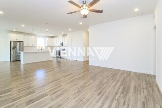 10106 Anadia Wy in Elk Grove, CA - Building Photo - Building Photo