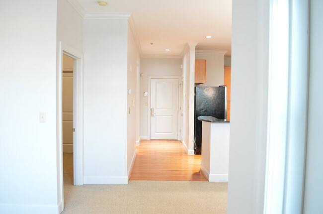 155 E Broad St, Unit 307 in Spartanburg, SC - Foto de edificio - Building Photo