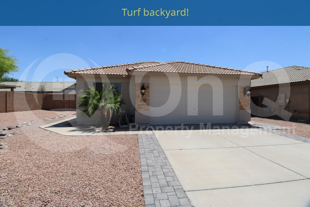 12211 W Hadley St in Avondale, AZ - Foto de edificio