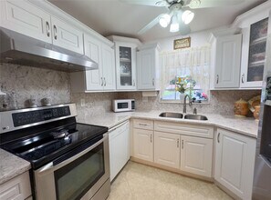 4525 NW 3rd Ct in Delray Beach, FL - Foto de edificio - Building Photo