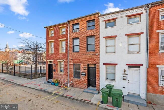 305 S Bethel St in Baltimore, MD - Building Photo - Building Photo