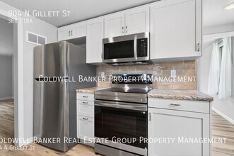 904 N Gillett St in Appleton, WI - Building Photo - Building Photo