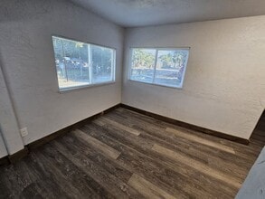 216 1/2 Santa Maria Ave in Gerber, CA - Building Photo - Building Photo