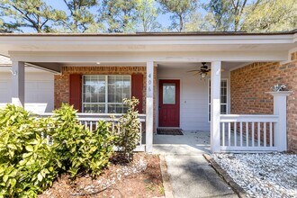 406 Miner Dr in Richmond Hill, GA - Building Photo - Building Photo