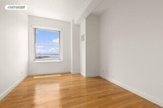 88 Greenwich St in New York, NY - Building Photo - Building Photo