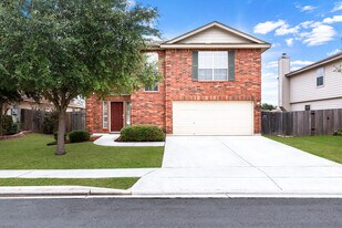 528 Starling Creek in New Braunfels, TX - Building Photo